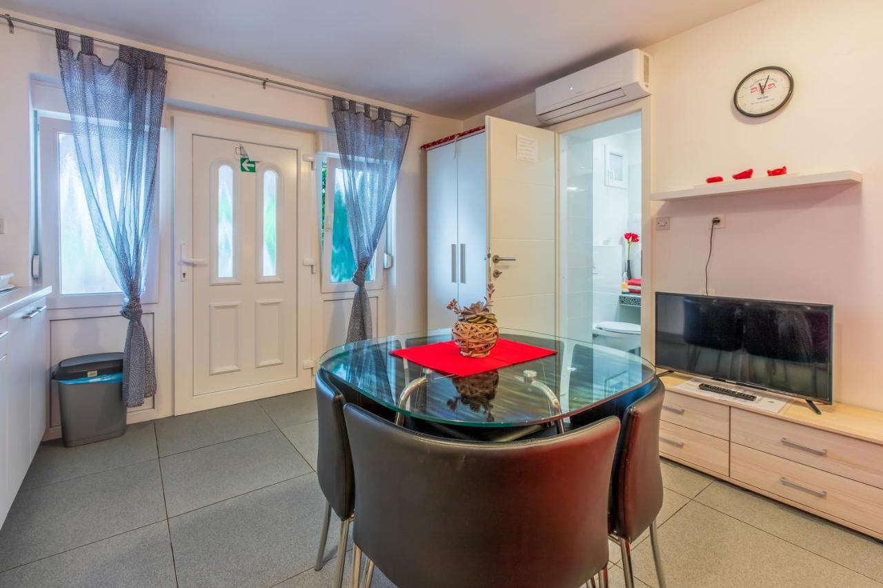 Apartmani Visnja 크리크베니카 외부 사진