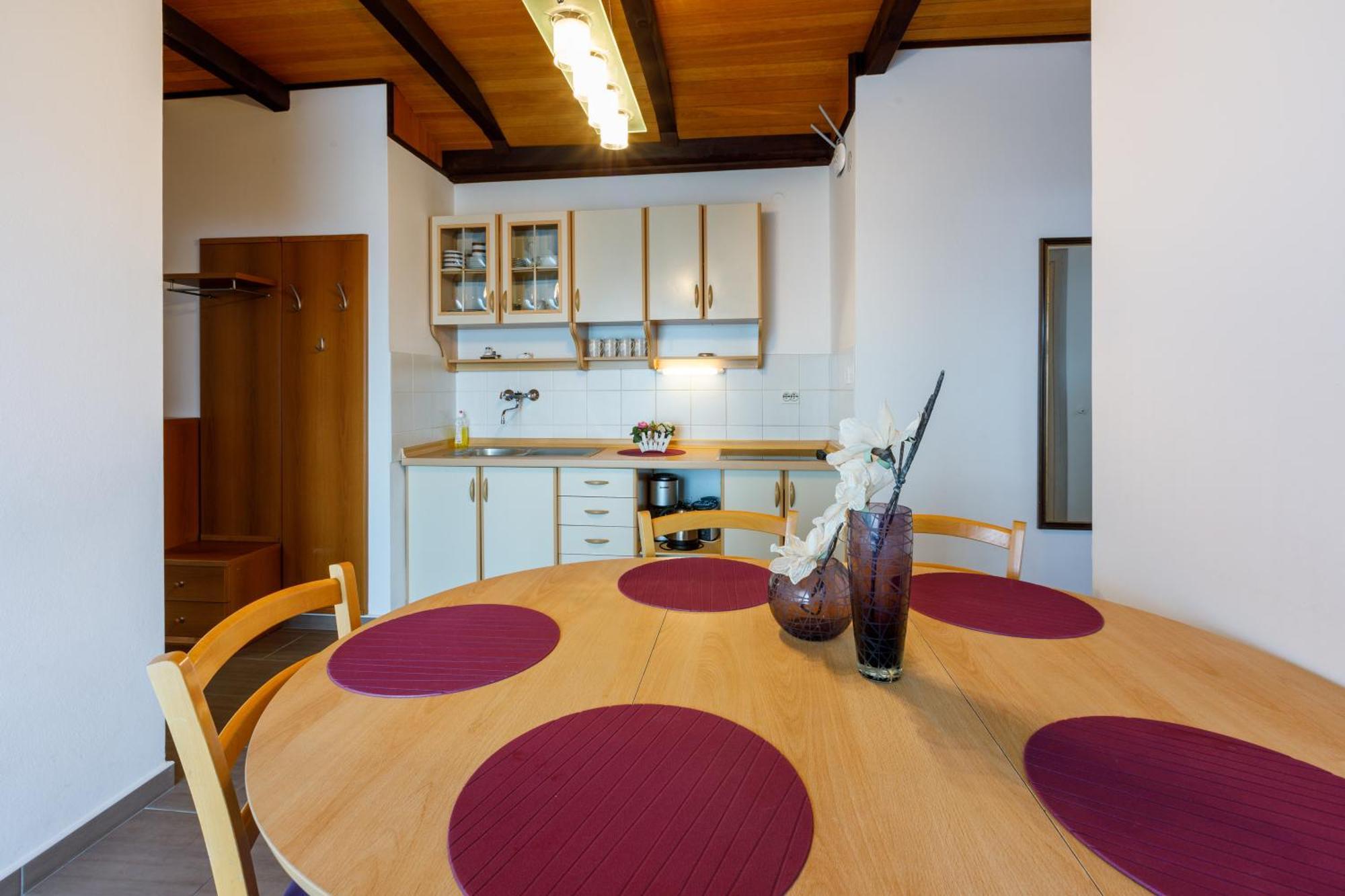Apartmani Visnja 크리크베니카 외부 사진